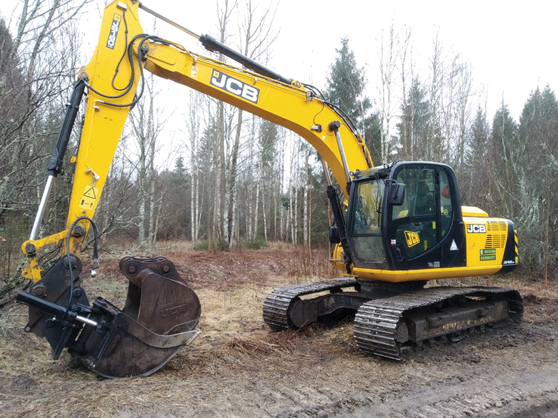 Ekskavators-kapurkezu-JCB-JS160LC